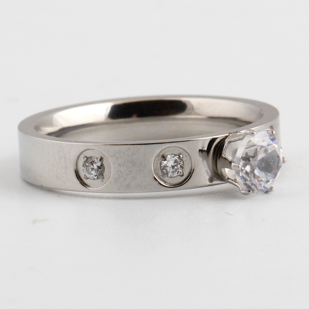 Female Personality Simple Titanium Steel Shiny Rhinestone Fashion Diamond Ring