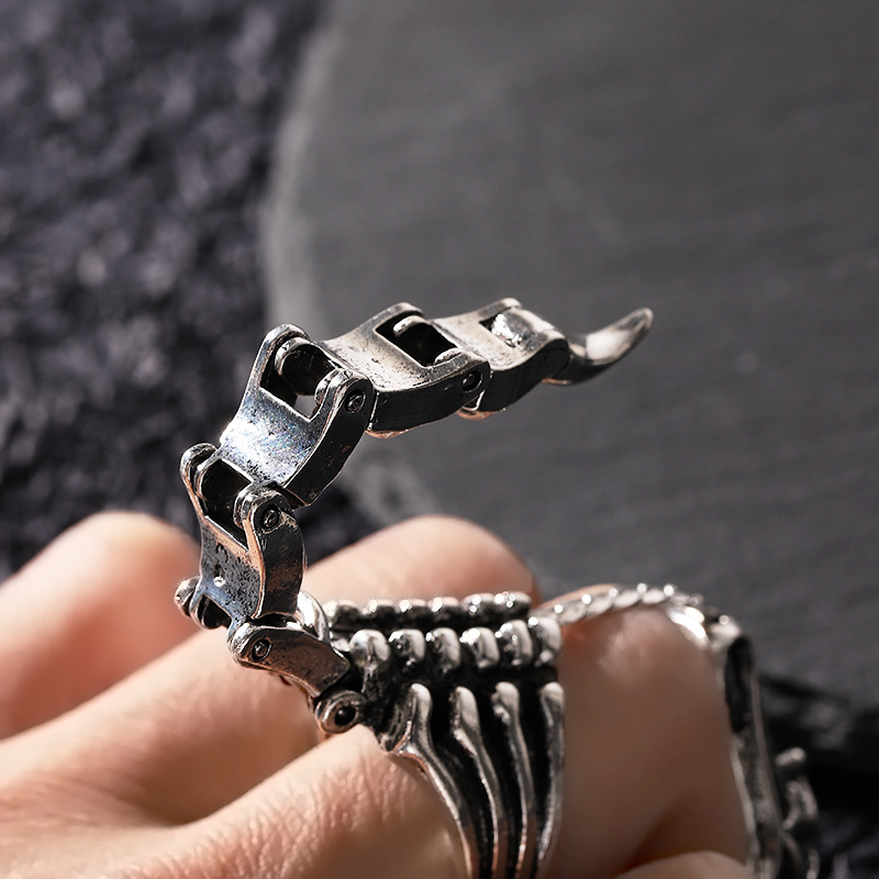 New Retro Scorpion Ring Movable Personality Punk