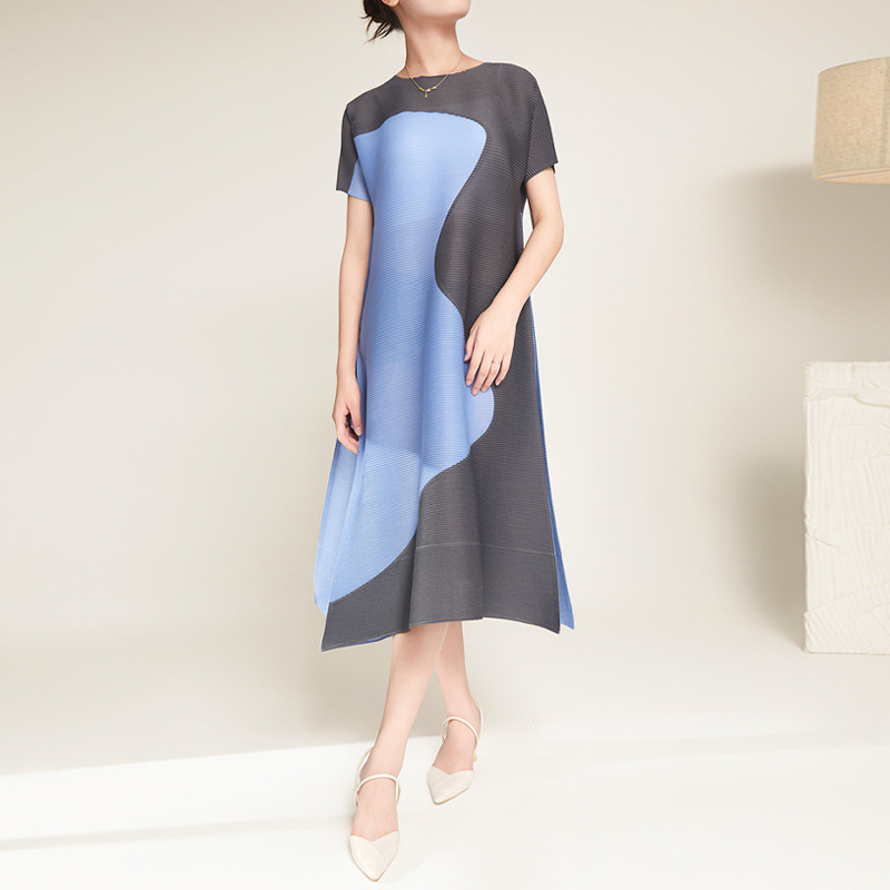 Pleated High-Waist Loose Dress, picture 4 of 9
