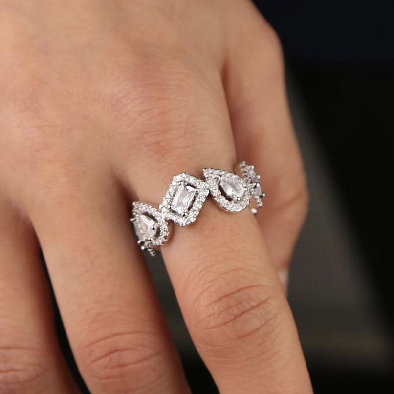 Personalized Retro Niche Geometric Water Drop Square Zircon Ring