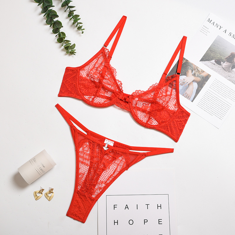 مجموعة ملابس داخلية نسائية متعددة الألوان بتصميم دانتيل شفاف