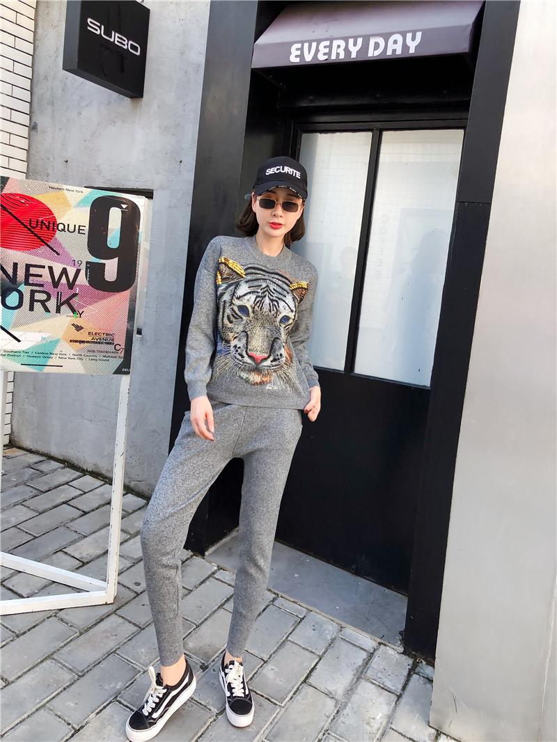 Heavy Industry Beaded Tiger Sweater Knitted Fashionable Western Suit Women Two-piece Suit