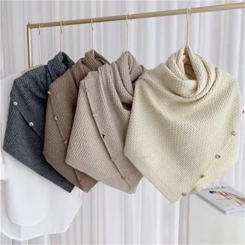 Fashionable and Warm Versatile Knitted Scarf for Women's Shawl