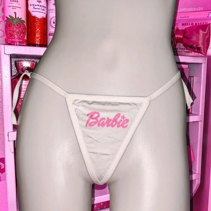 Title 1, Calcinha Tanga Sexy Barbie com Estampa de Letra...