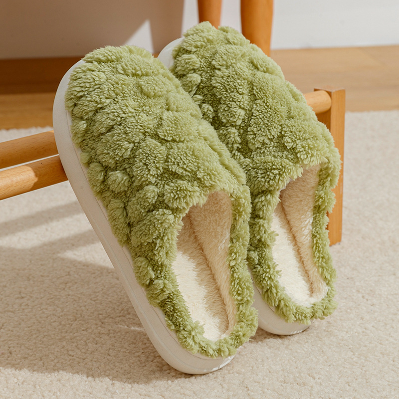 Cozy Fluffy Fleece House Slippers for Winter - Picture 8 of 10