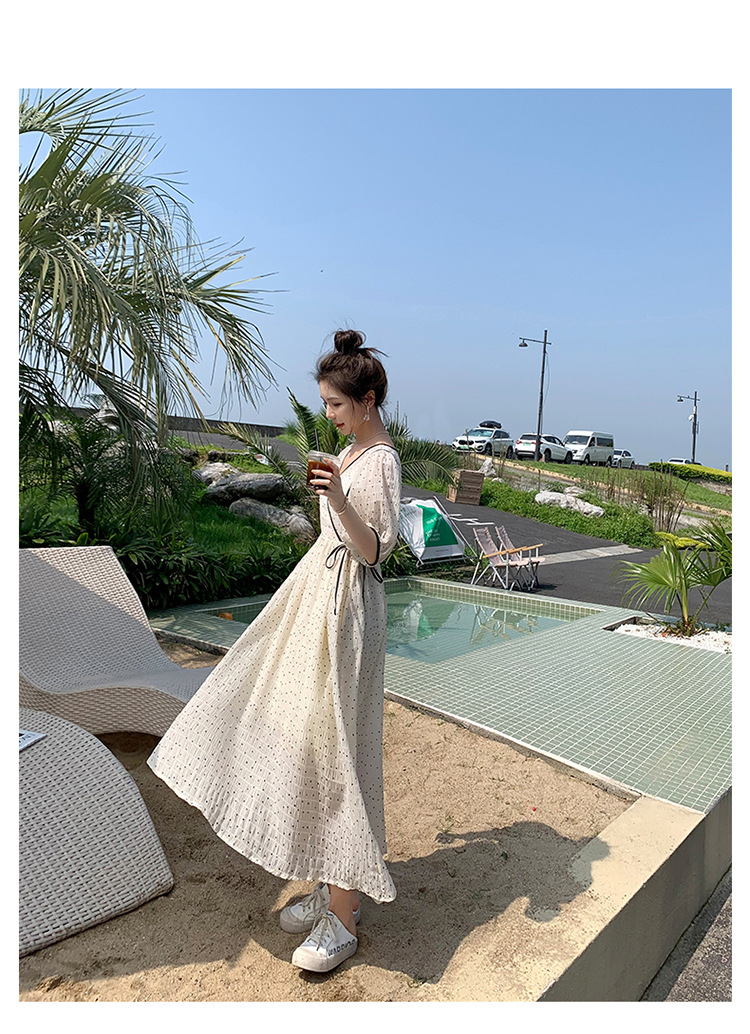 Puff-Sleeve Floral Midi Dress