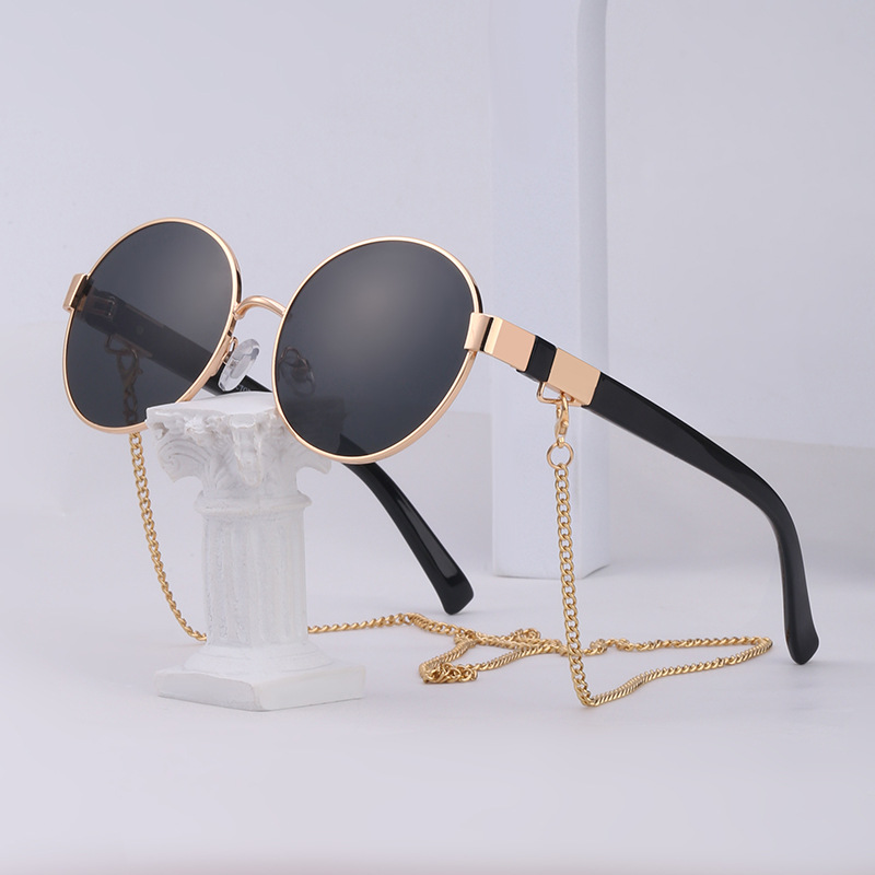 Title 1, Small Round Frame Sunglasses With Chain