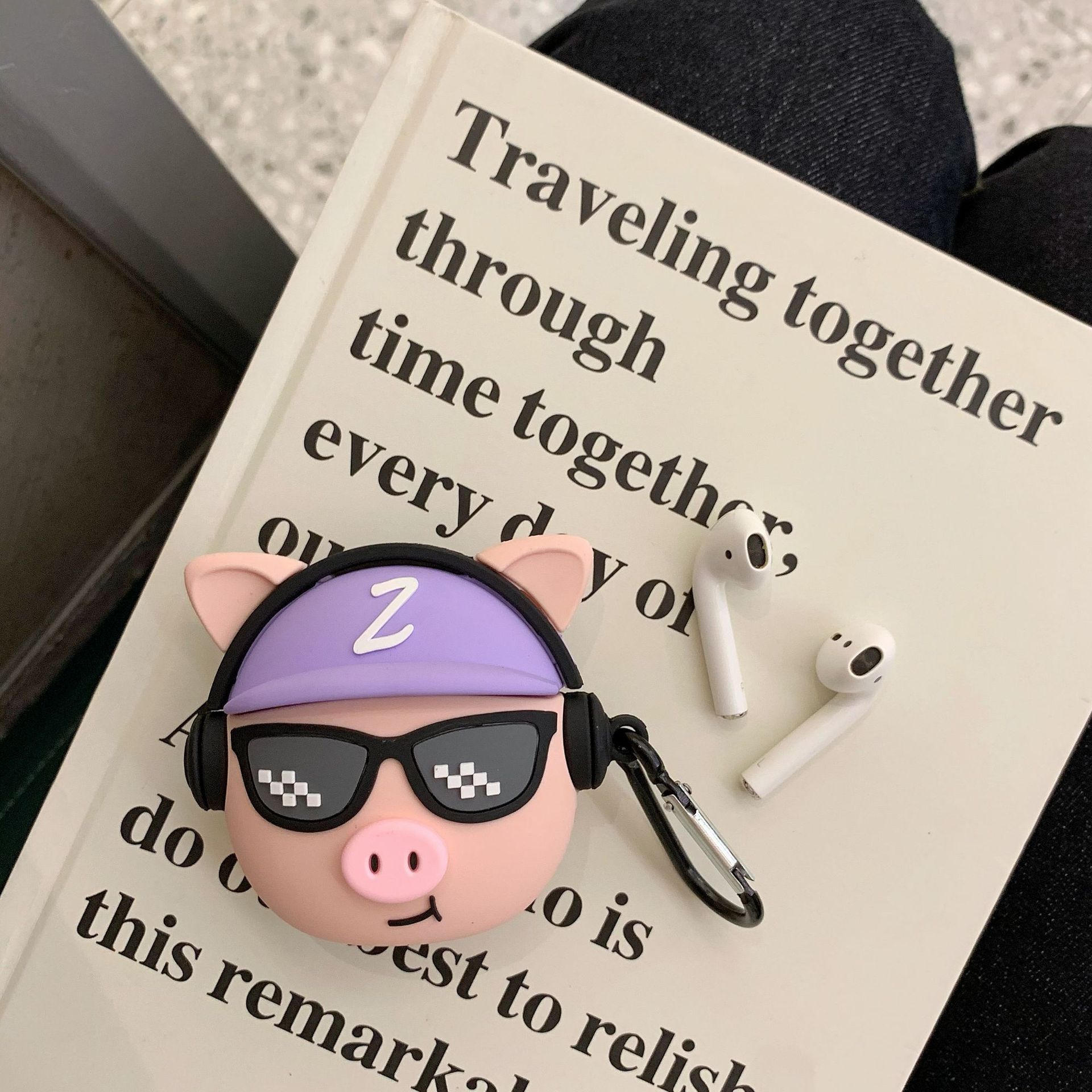 Hip Hop Pig Head AirPods Pro Bluetooth Wireless Headset Protective Cover - 2