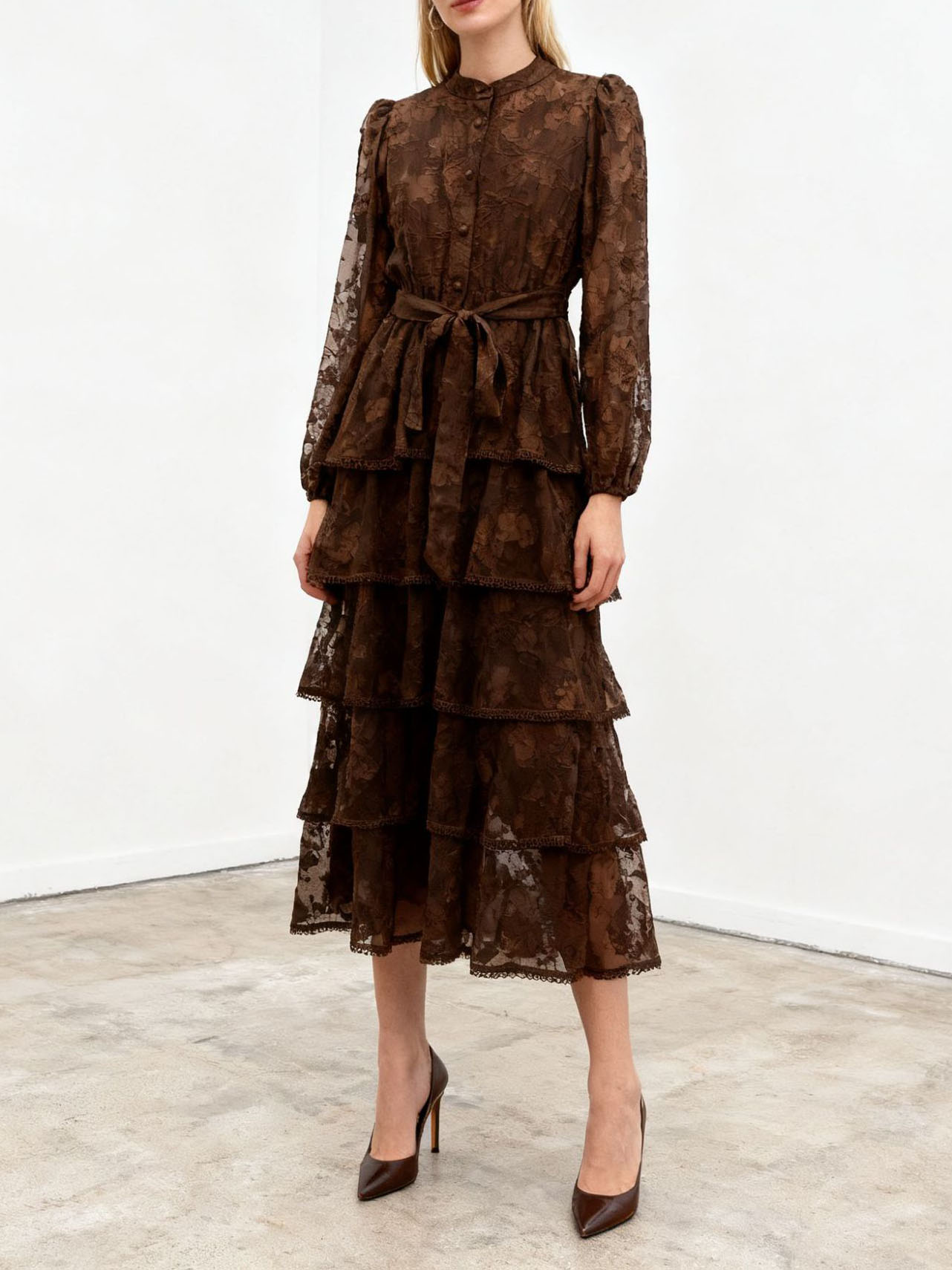 Round Neck Long Sleeve Lace Embroidered Long Cake Dress