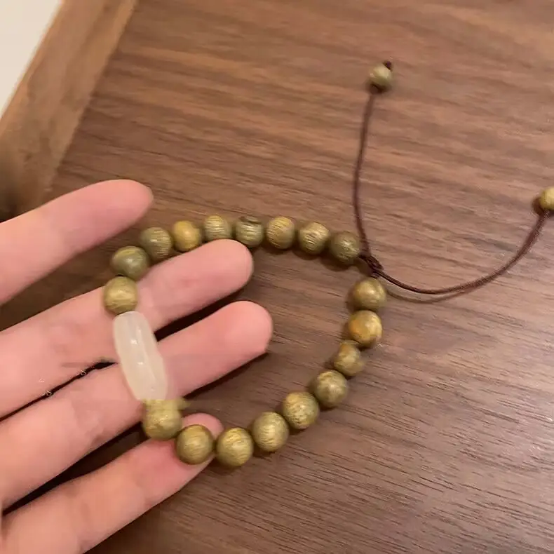 Couple's Green Sandalwood Beads Bracelet For Women