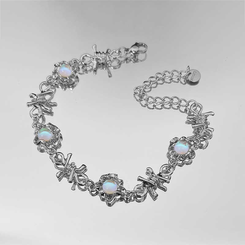 Fashion Moonlight Stone Thorn Bracelet