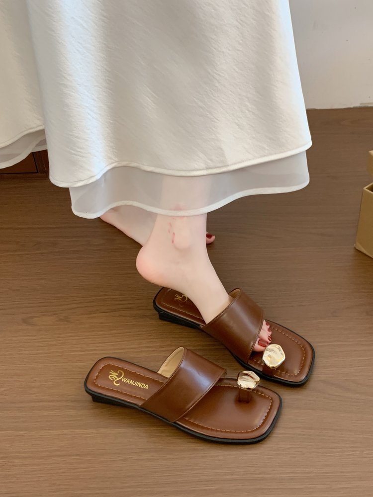Women French Style Metal Thong Slippers, Summer Outdoor Wear Block Heel One Band Slide Slippers, Comfortable Beautiful Women Slippers