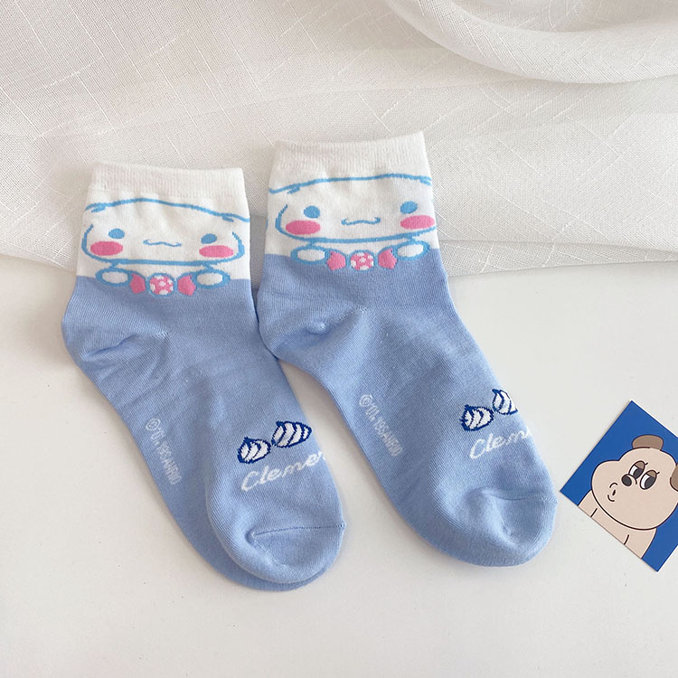 Title 6, Lady cartoon dog socks