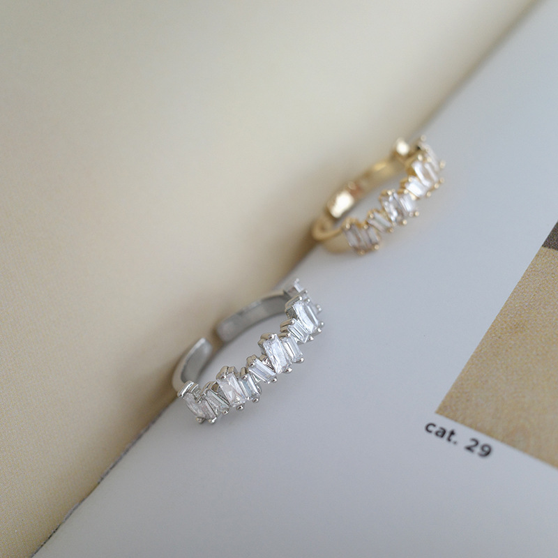 Super Zircon Index Finger Ring