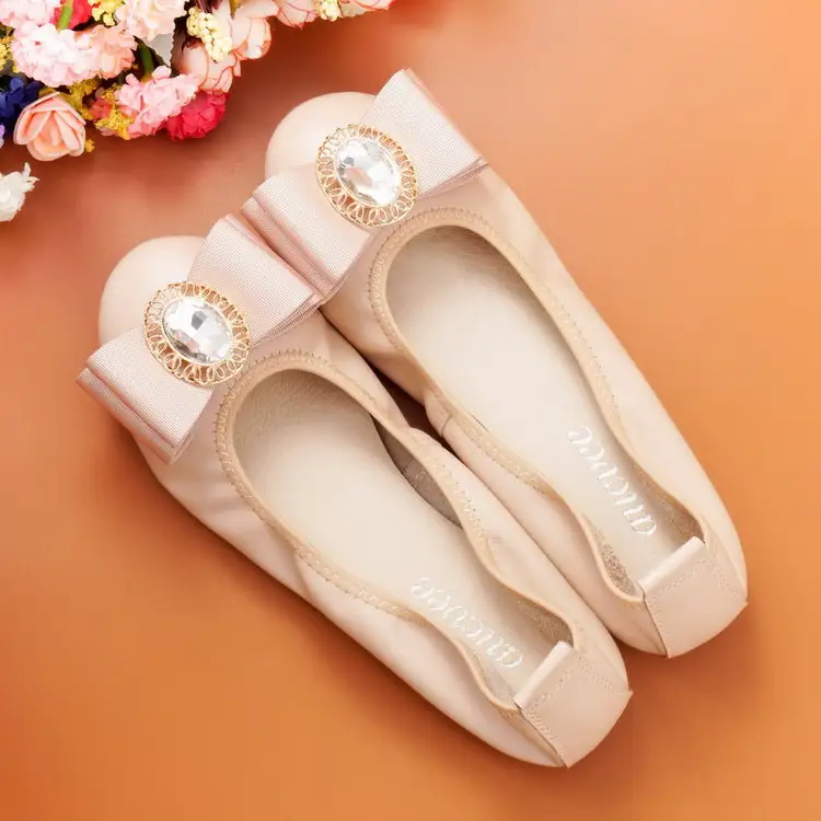 Women's Leather Rhinestone Bow Shallow Roll Shoes