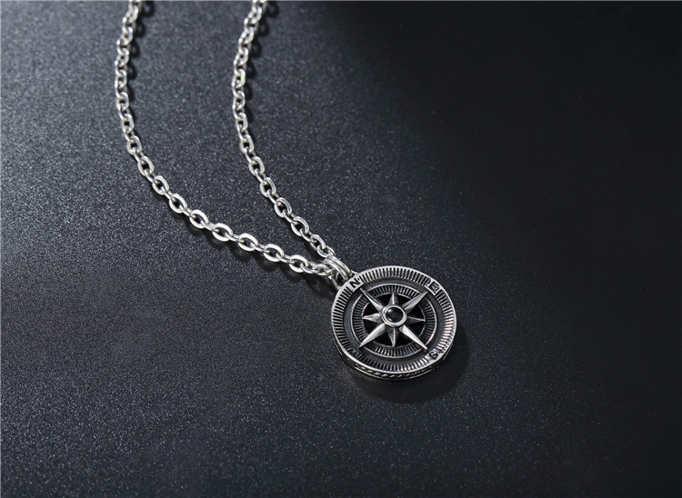 Fashion Personality Compass Men's Titanium Steel Pendant