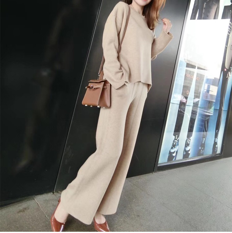 Fashionable Western Style Age-reducing And Thin, Knitted Two-piece Wide-leg Pants Suit Women