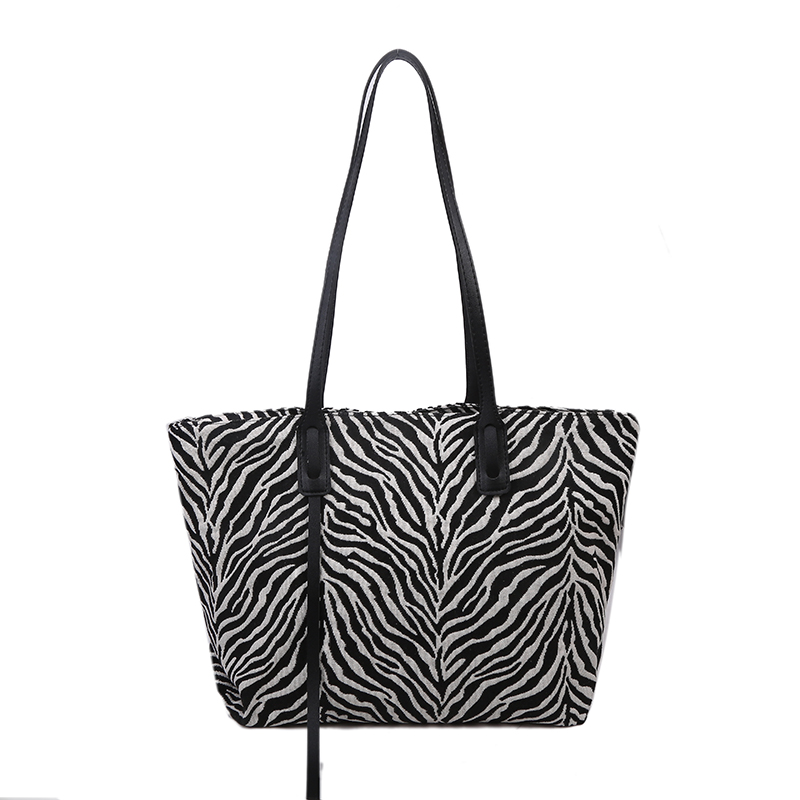 Title 5, Web celebrity zebra print tote bag