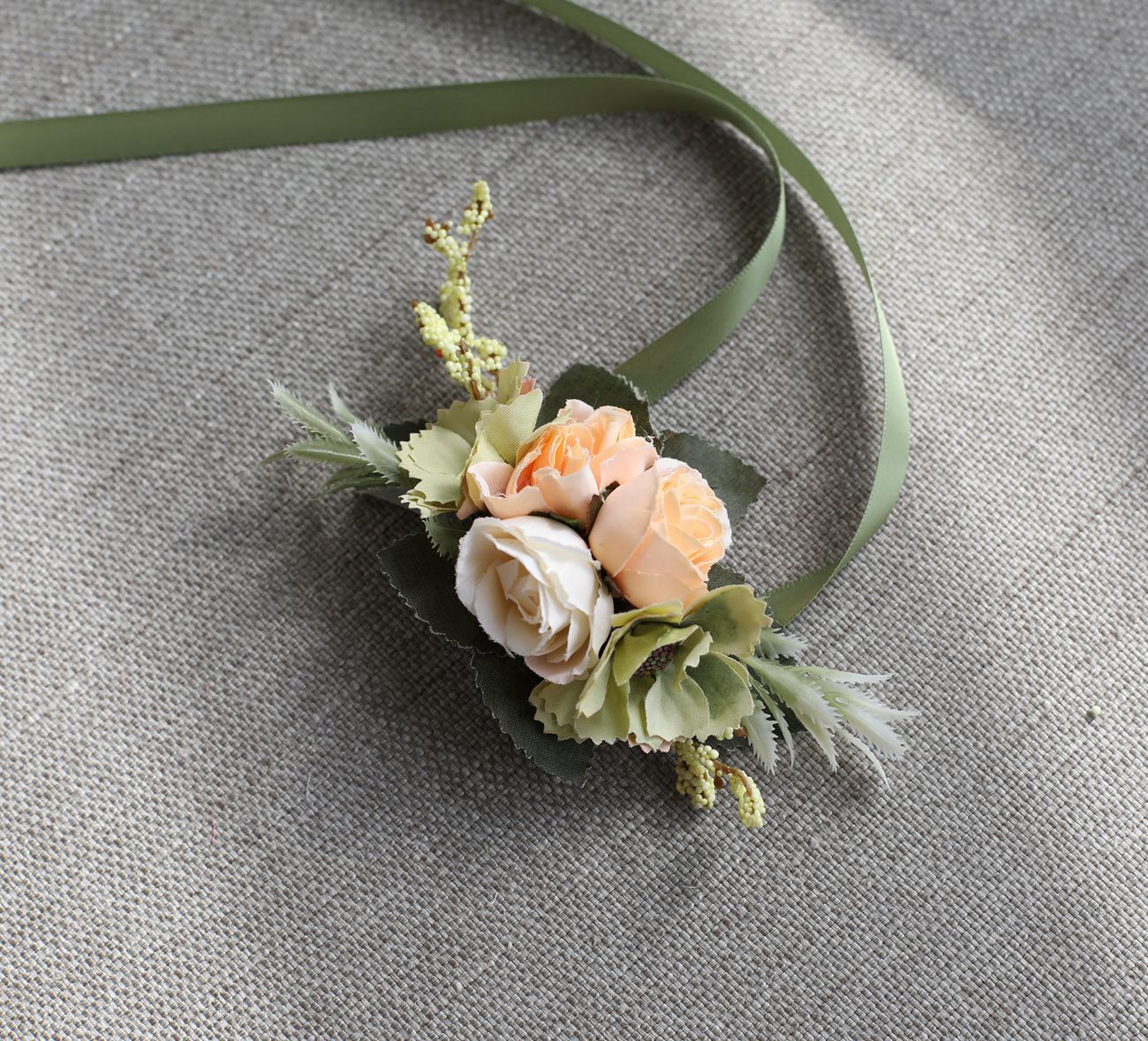 Gift Wrapping Groom And Groomsman Corsage — foto 8