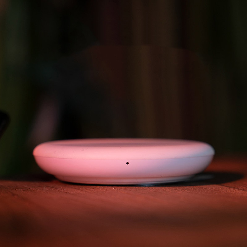 Home Fashion Simple Solid Color Wireless Charger