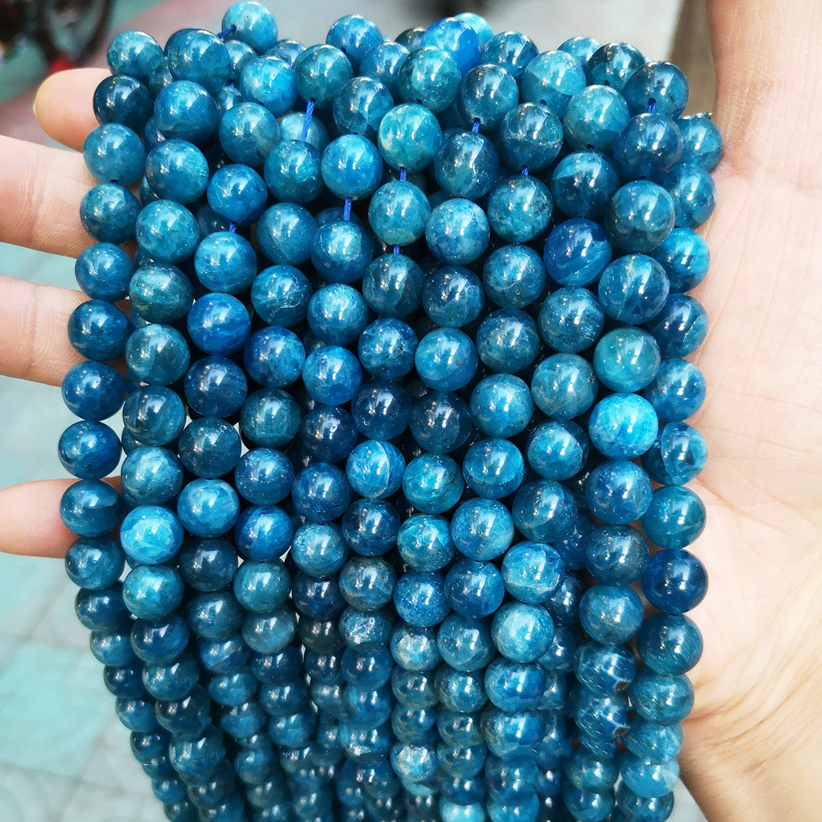 Fashionable Natural Blue Agate Bead Section