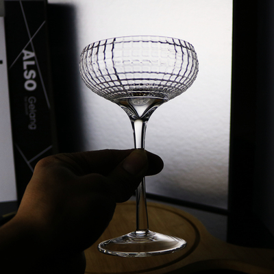 Bar Grid Chicken Tail Creative High Foot Wide Mouth Martini Saucer Champagne Tower Glass