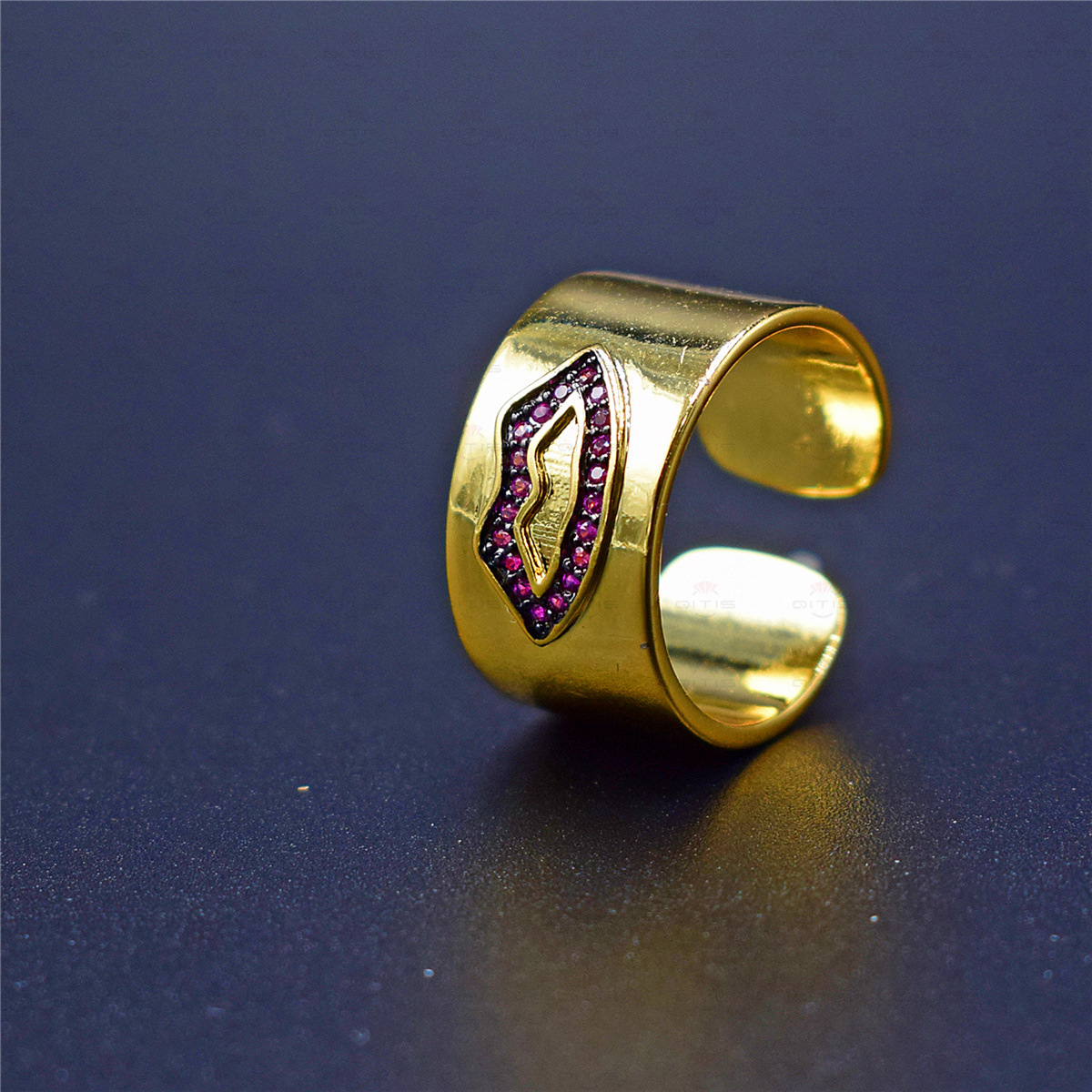 Zircon Ring Copper Micro-inlaid Zircon Ring