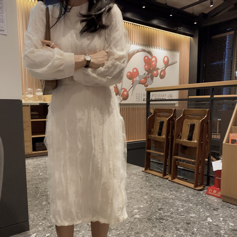 French Retro Elegant Temperament Lace Feather Lace-up Dress