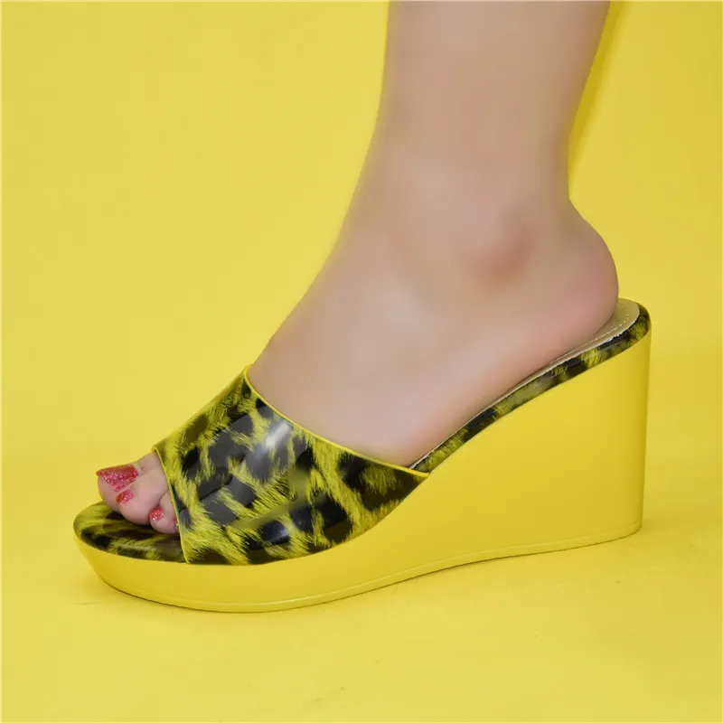 Women's Fashion Shiny Wedge Slip-On High Heels - Yellow