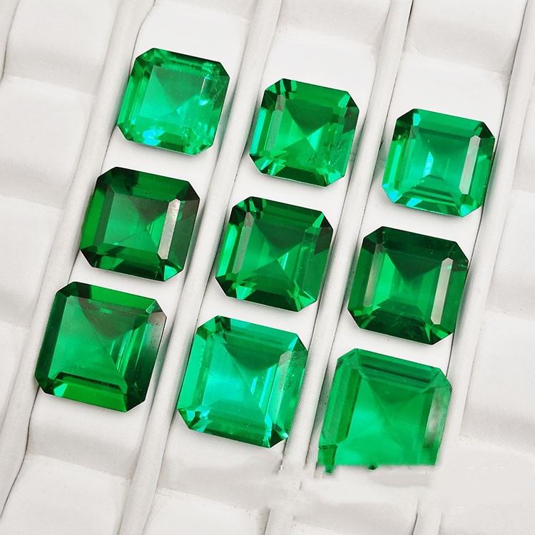Synthetic Emerald Small Octagonal Bare Stone — foto 5