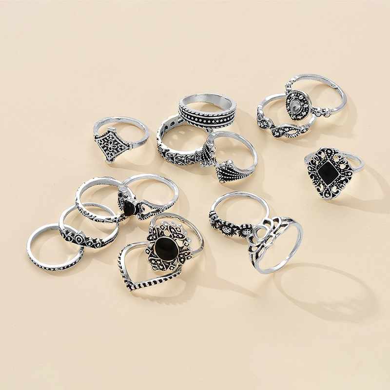 European And American Retro Fashion Trend Hollow Geometric Flower Shape