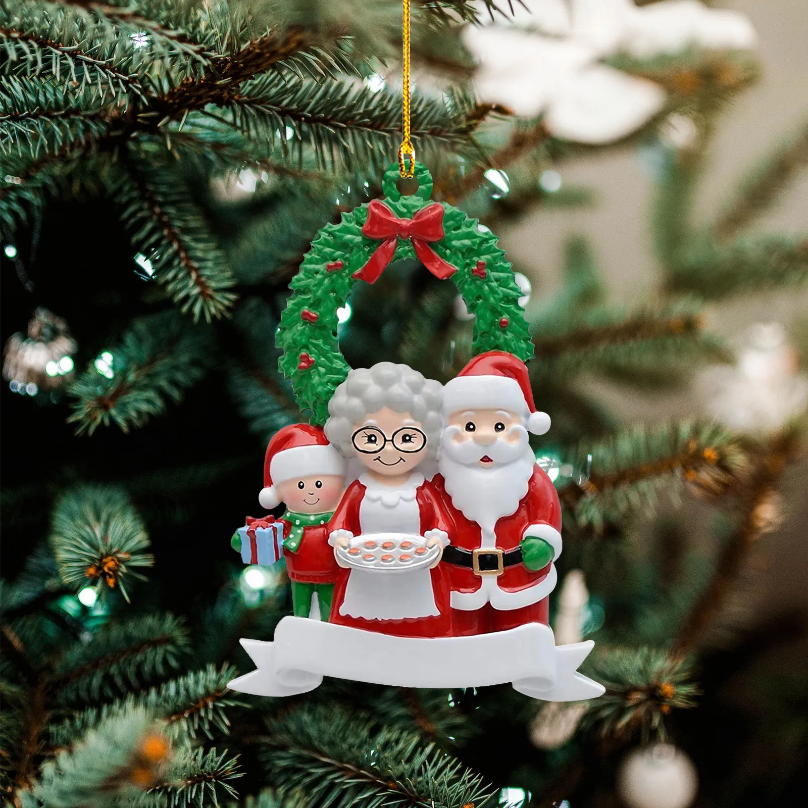 Christmas Wooden Pendant Decorations – image 3