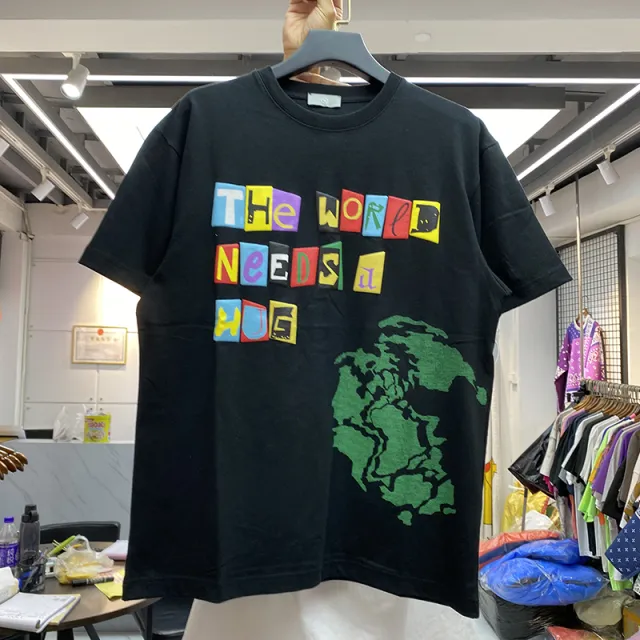 Colored Foam Letter Earth Block Printing Men's And Women's Loose Casual Style Short Sleeves Black - Shop at LoveMi