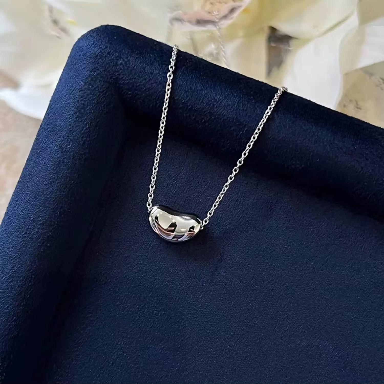 S925 Sterling Silver Acacia Bean Necklace For Women, Minimalist Ins Style Clavicle Chain, Luxury Unique Design Jewelry — foto 3