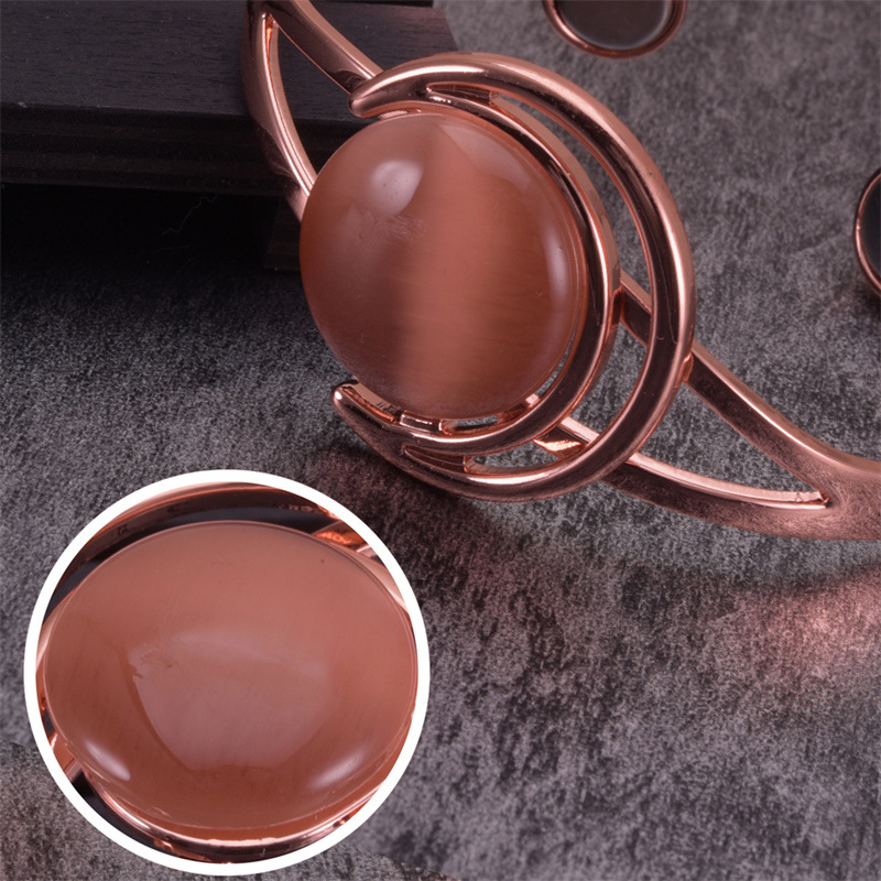 Women's Vintage Magnet Bronze Bracelet