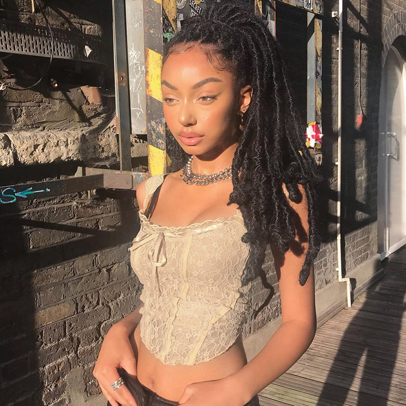 The New Solid Color Hollow Inside With Lace Self-cultivation Type Hedging Sexy Vest