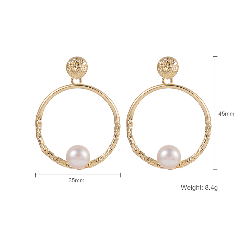 Internet Celebrity Explosion Models Multi-layer Unilateral