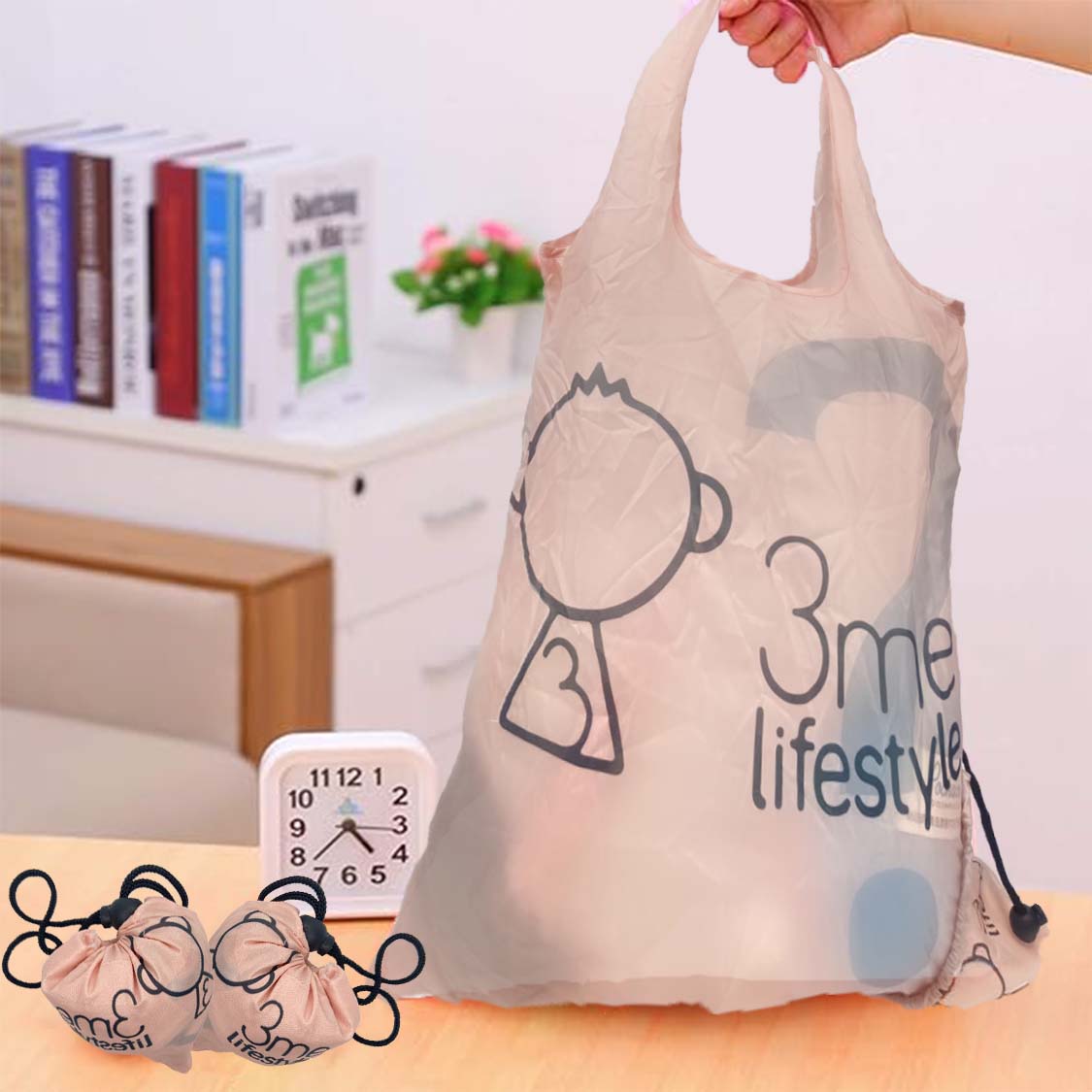 Folding Tote Shopping Bag. Cleaning & Quick Drying The foldable shopping bag is lightweight and thin due to the waterproof performance of the material. It is especially suitable for you to rinse with water directly after every shopping, and the foldable s