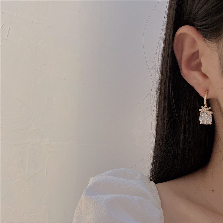 Temperament Micro-inlaid Bowknot Girl Earrings, High-quality Super Flash Zircon