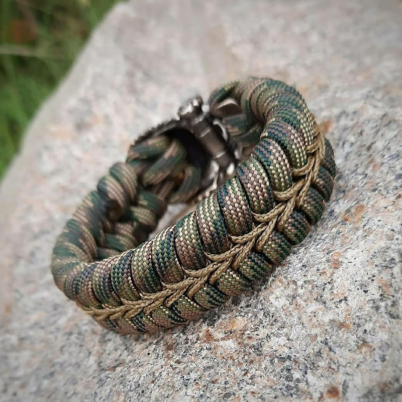 Title 3, Indian Chief Paracord Handgevlochten armband