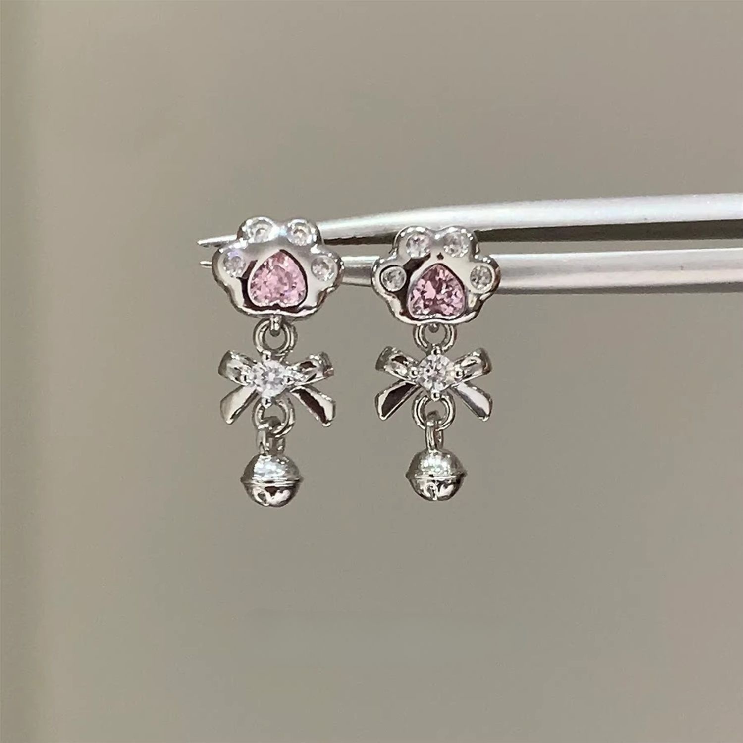 Cute Cat Paw Stud Earrings, Cartoon Sweet Cool Unique Temperament Helix Cartilage Studs For Women