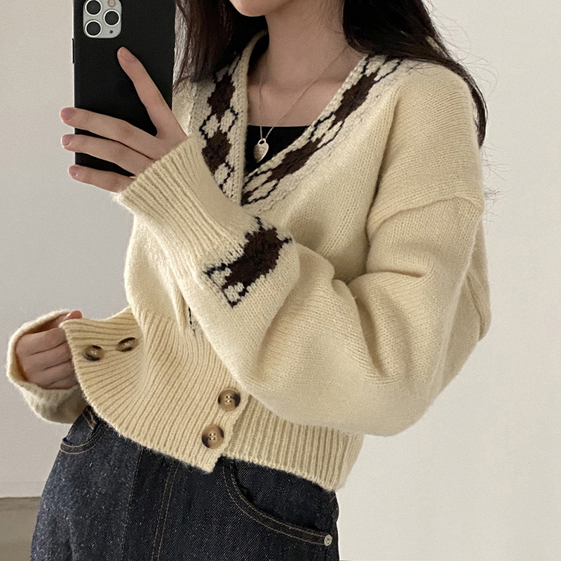 Title 3, Loose Crossover V-Neck Buttoned Waist Sweater