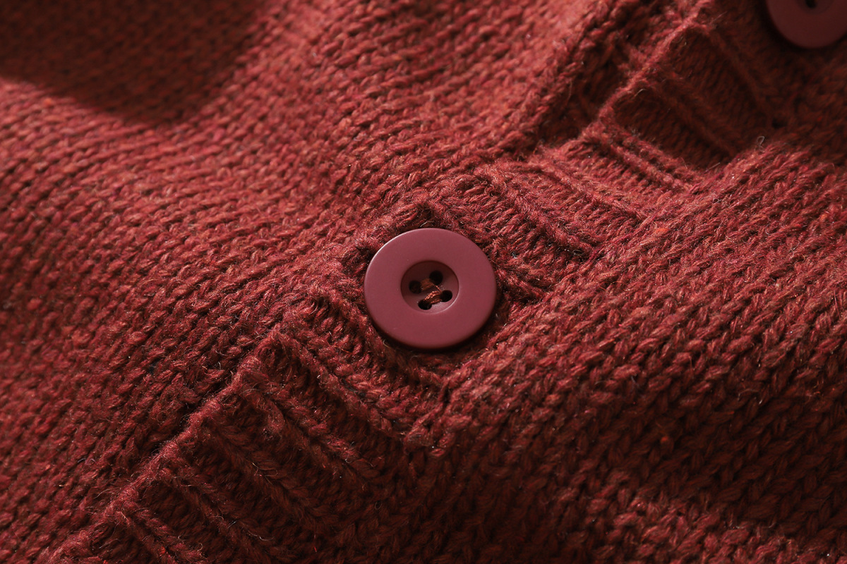 Title 6, Pull ample déchiré vintage de couleur unie