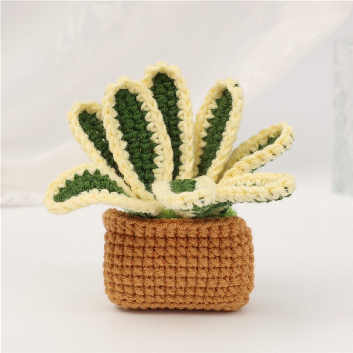 Crochet Potted Fridge Magnet Set, picture 3 of 4