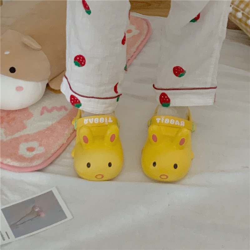 Bathing Sandals And Slippers Hole Shoes Breathable Thick-soled Girl Heart