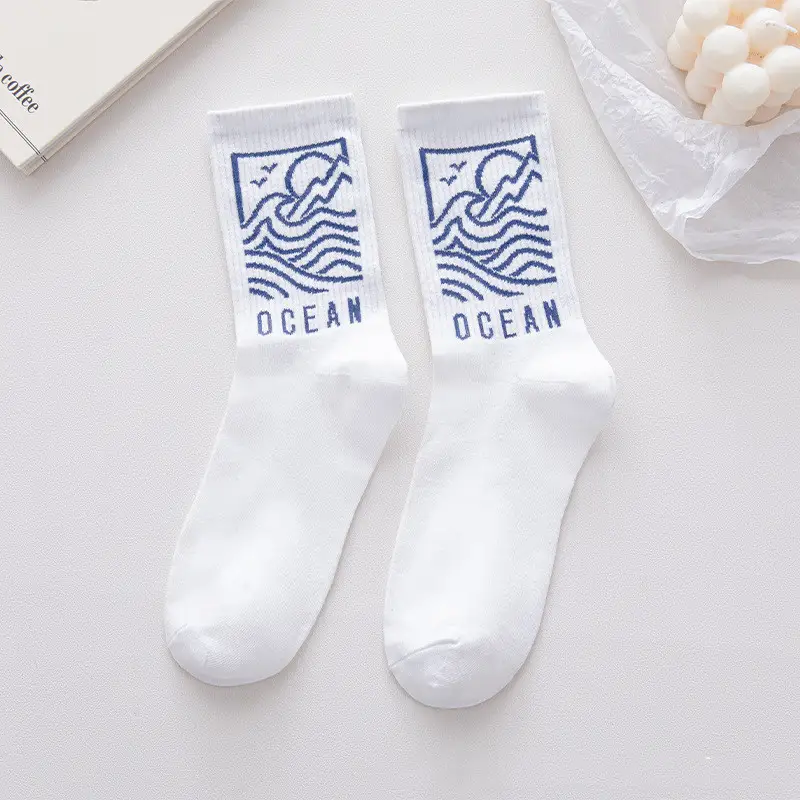 Japanese Women's New Breathable Sweat-absorbing Mid-tube Socks