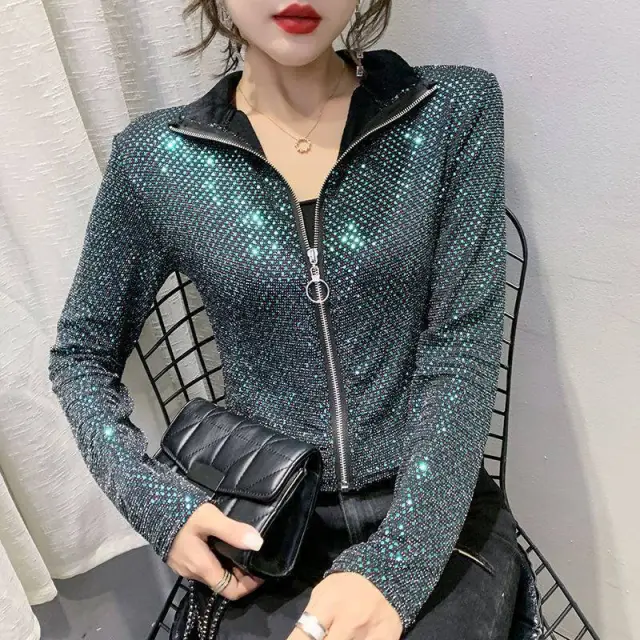 The Woman With The Short Coat Of Glitter Green - Shop at LoveMi