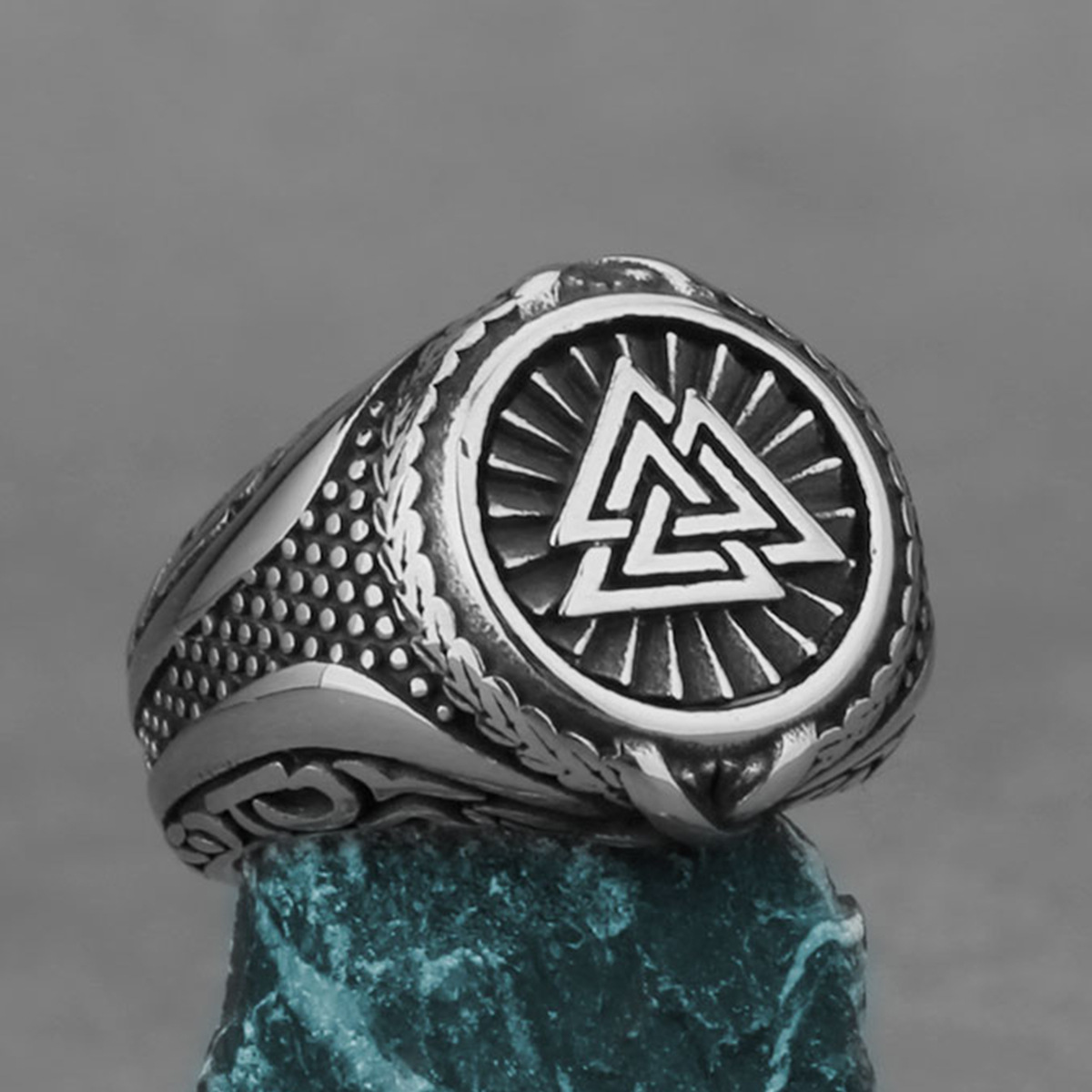 Title 4, Viking Triangle Rune Titanium Steel Ring Heren ...