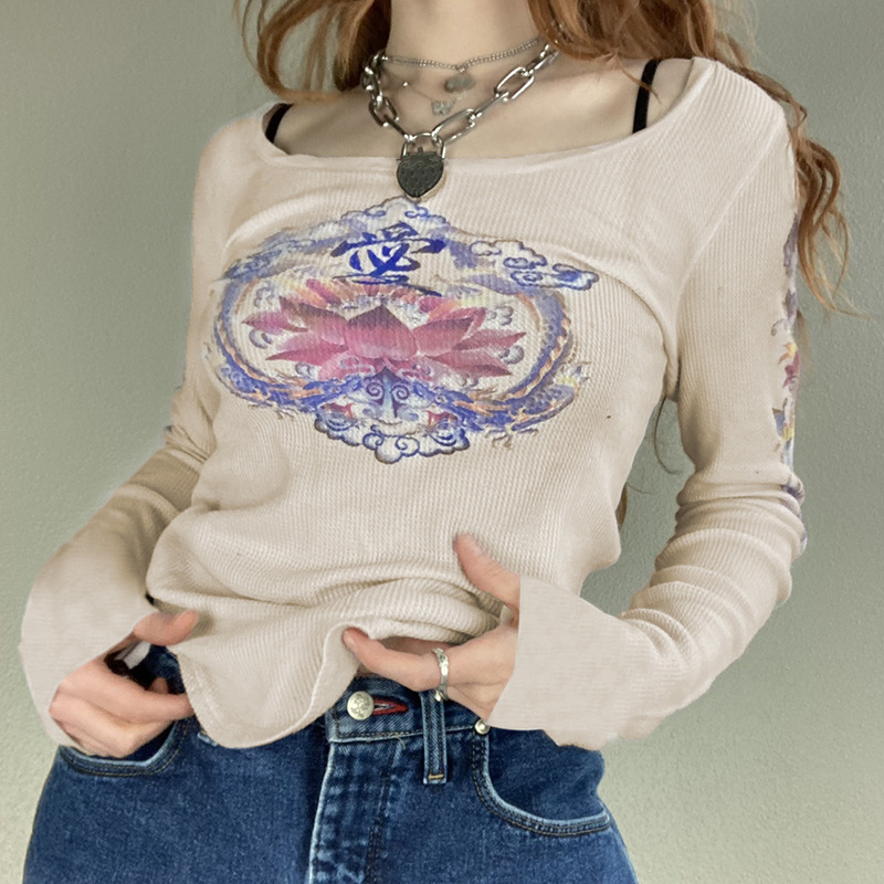 Heart Print Round Neck Low Cut Long Sleeve T-shirt Women