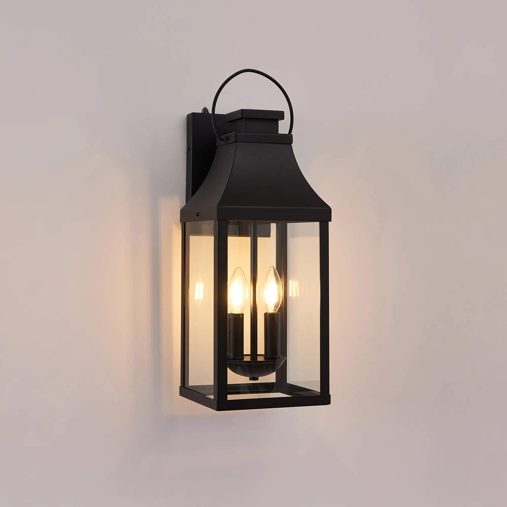 20'' Dusk to Dawn Outdoor Wall Light